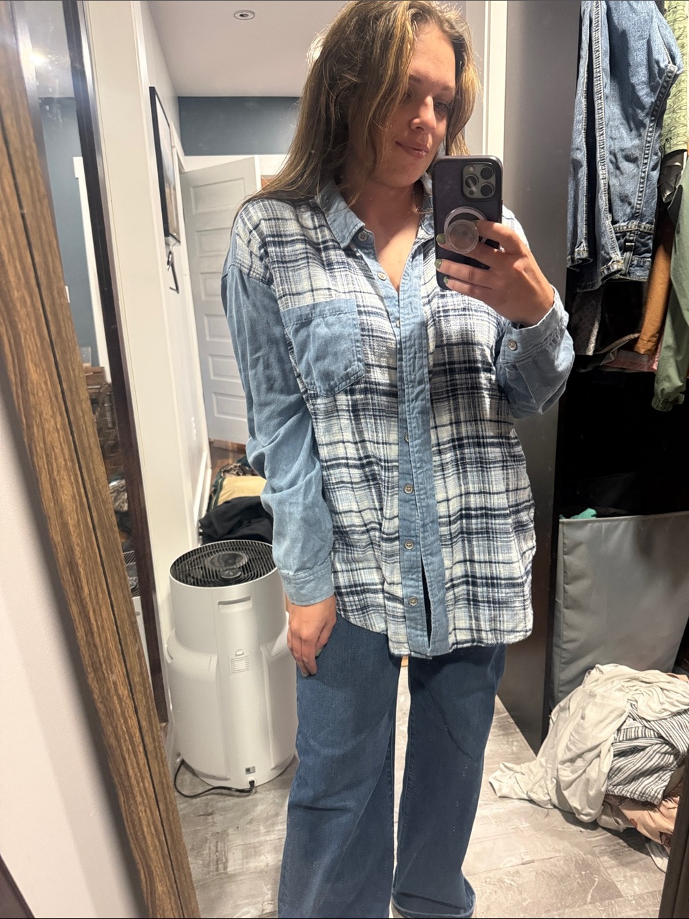 Casual Blue Plaid Button-Front Shirt - Women